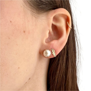 MYSTICAL CROWN STUDS, 8MM PEARL GOLD